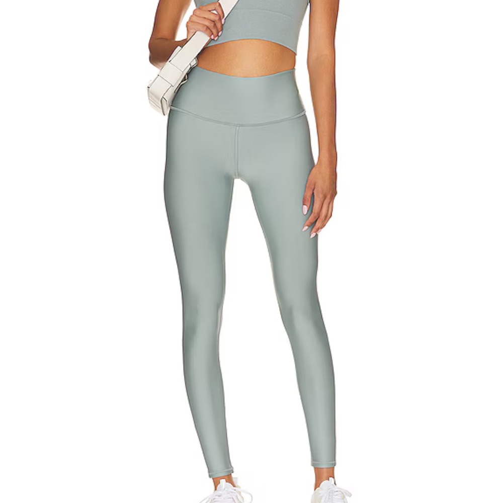 Alo Yoga Airlift 7/8 Leggings in Cosmic Grey